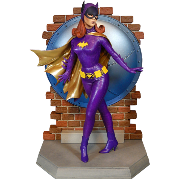 batgirl middleton statue